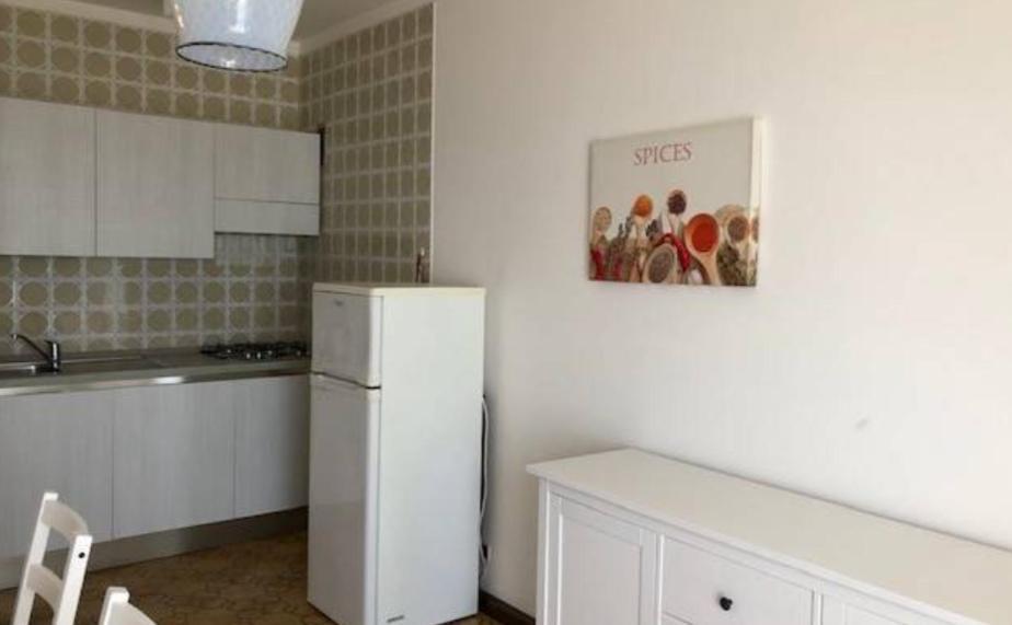RESIDENCE FARO - WALTERIGATO Apartments SOLO PER FAMIGLIE Lido di Jesolo Esterno foto