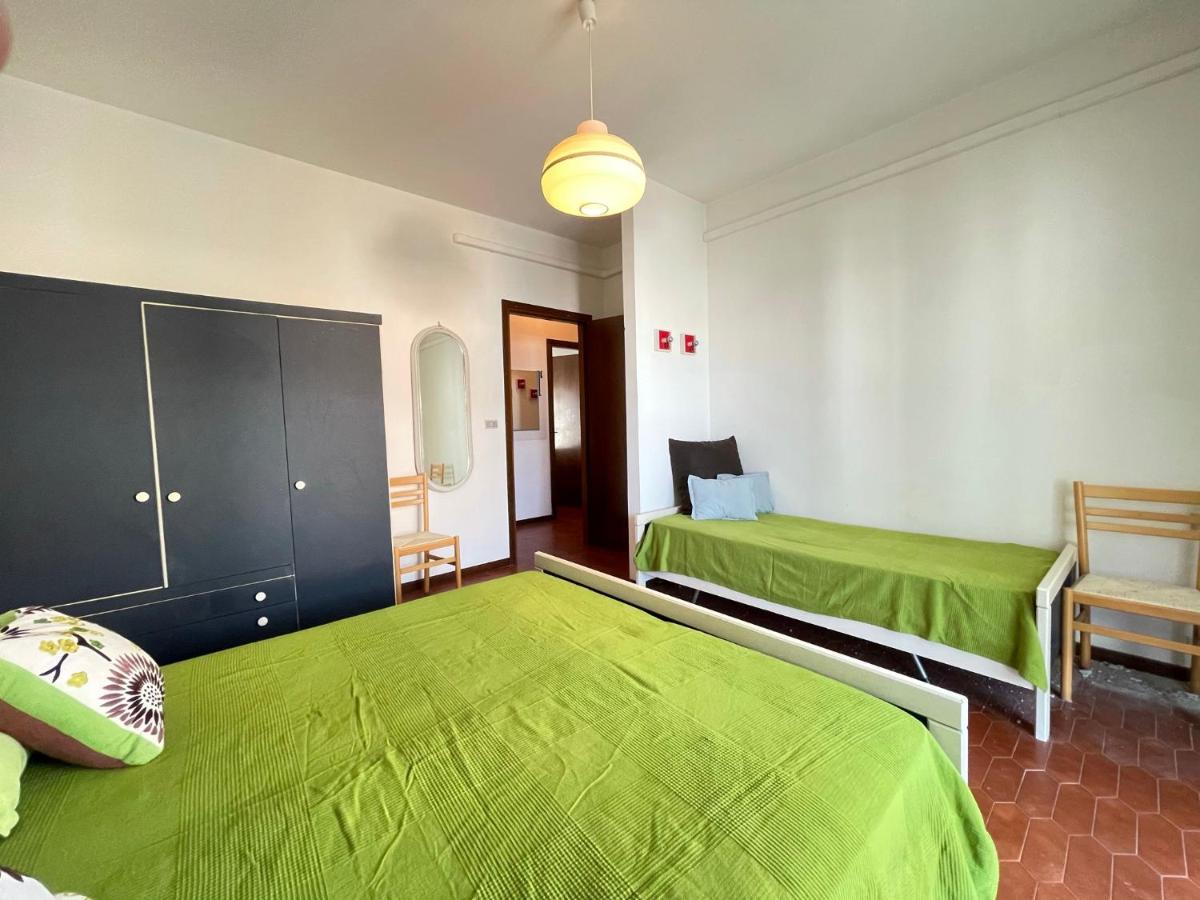 RESIDENCE FARO - WALTERIGATO Apartments SOLO PER FAMIGLIE Lido di Jesolo Esterno foto