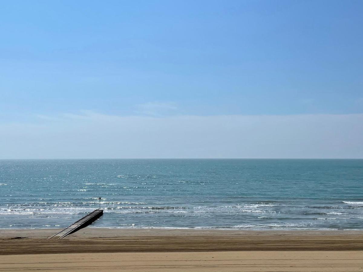 RESIDENCE FARO - WALTERIGATO Apartments SOLO PER FAMIGLIE Lido di Jesolo Esterno foto