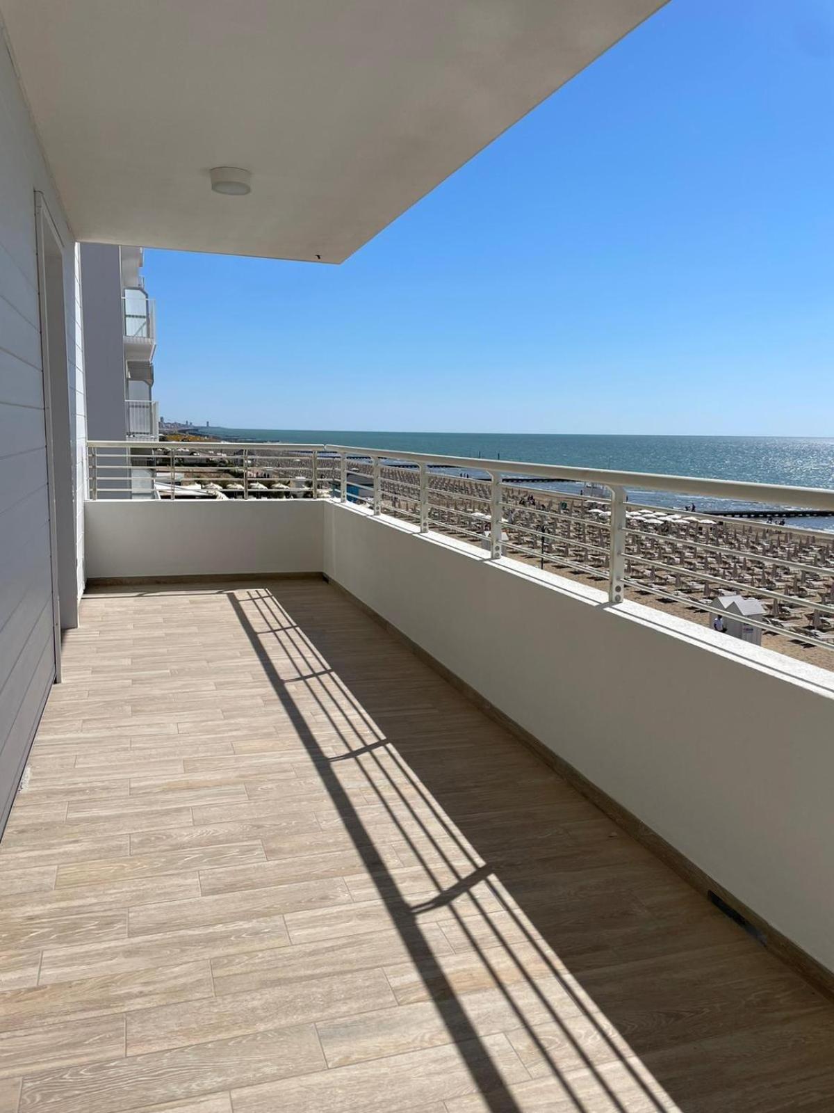 RESIDENCE FARO - WALTERIGATO Apartments SOLO PER FAMIGLIE Lido di Jesolo Esterno foto