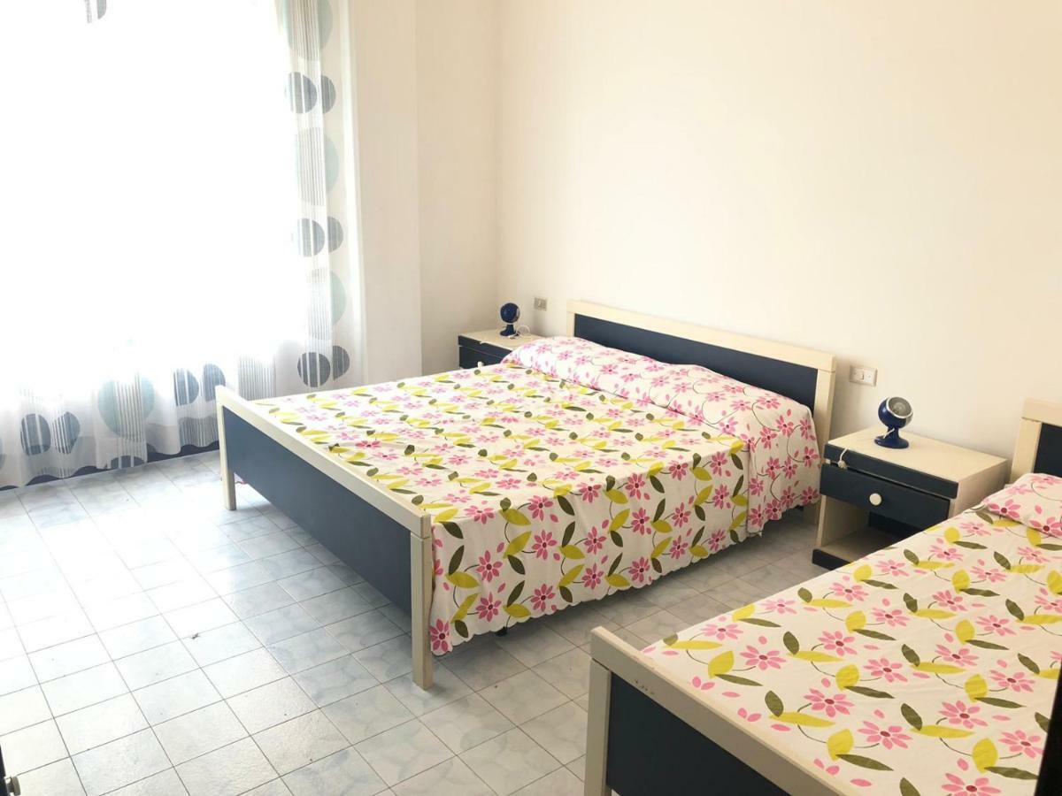 RESIDENCE FARO - WALTERIGATO Apartments SOLO PER FAMIGLIE Lido di Jesolo Esterno foto